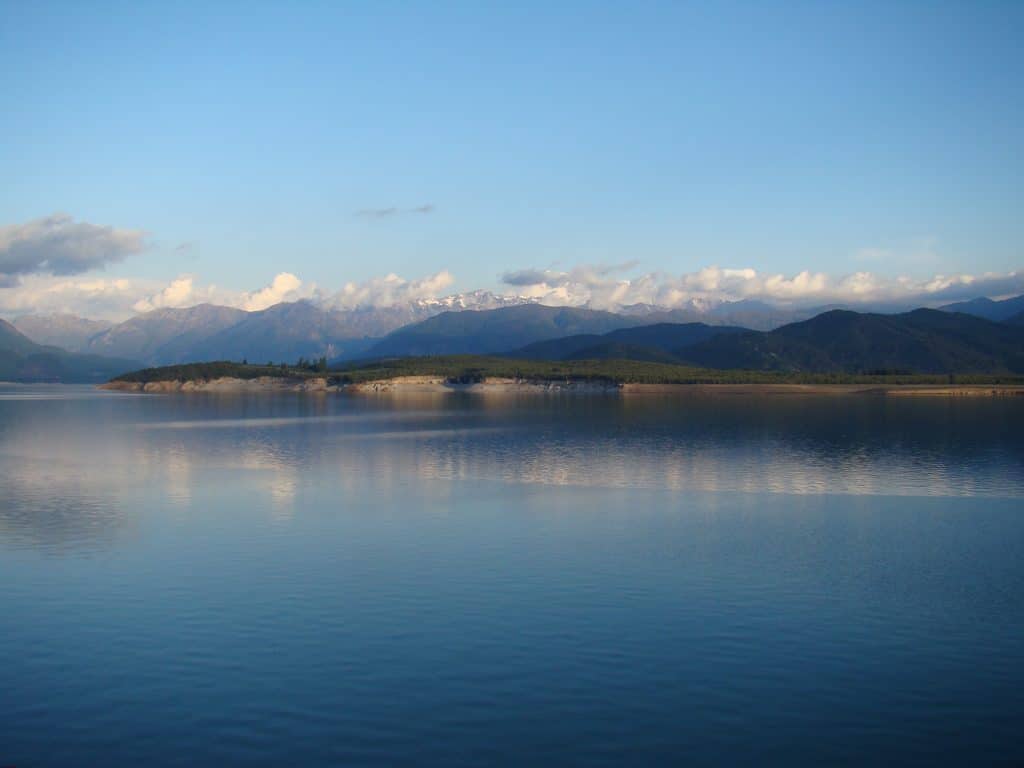 lago colbún